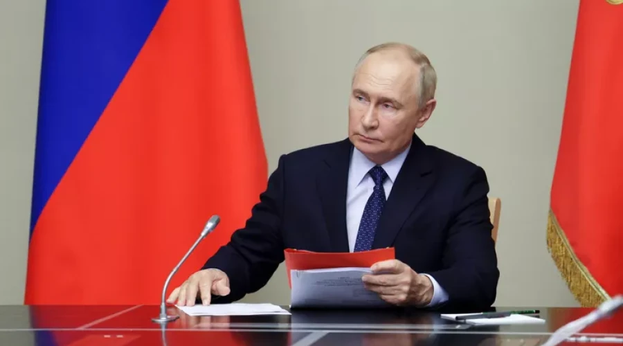 Путин обсудил в Кремле повышение эффективности применения военной техники в зоне СВО