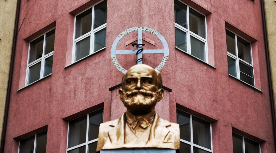 В Калининграде отремонтируют историческое здание областной больницы: заменят крышу и перекрасят фасад